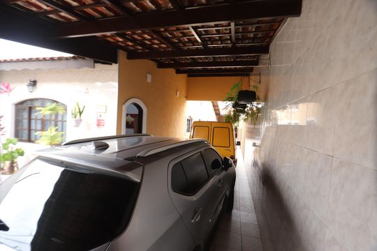 Garagem de casa à venda com 2 quartos, 150m² em Vila Nova, São Paulo