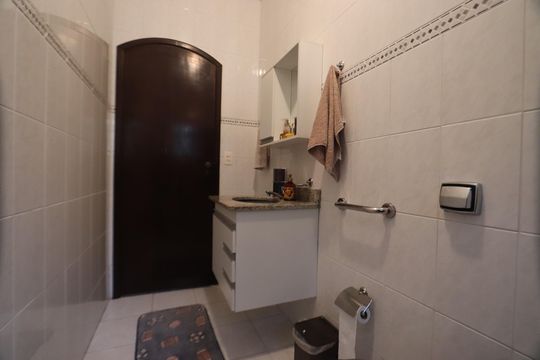 Banheiro Social de casa à venda com 2 quartos, 150m² em Vila Nova, São Paulo