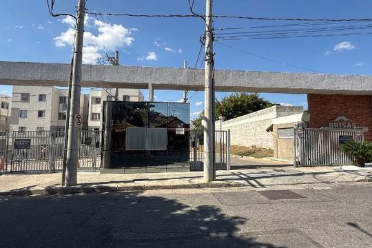 Fachada de apartamento para alugar com 2 quartos, 41m² em Centro, Ribeirão das Neves