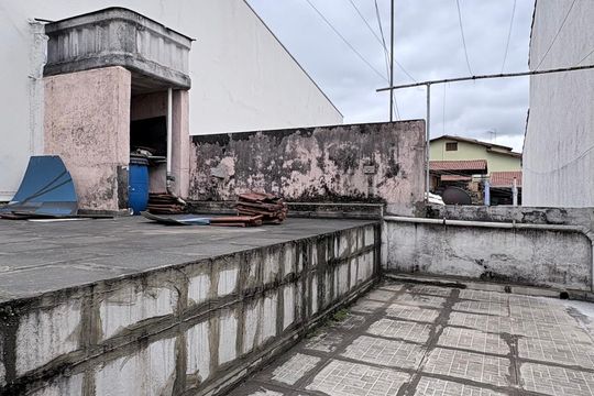 Casa à venda com 2 quartos, 132m² em Vila Santana, São Paulo