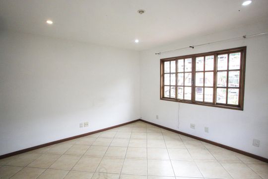Quarto Suíte 2 de casa para alugar com 4 quartos, 176m² em Taquara, Rio de Janeiro