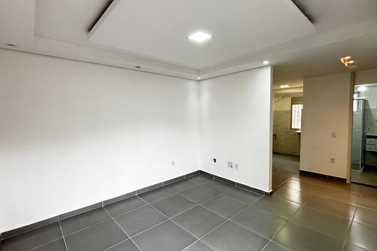 Apartamento para alugar com 2 quartos, 55m² em Jardim Alzira Franco, Santo André