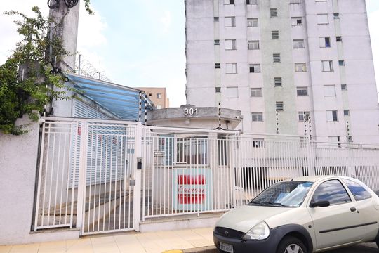 Fachada do Prédio de apartamento para alugar com 2 quartos, 50m² em Parada Xv de Novembro, São Paulo