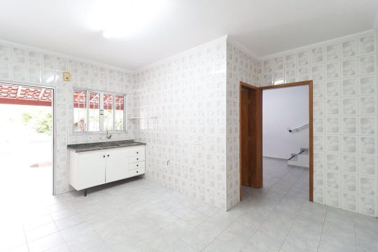 Cozinha de casa para alugar com 2 quartos, 75m² em Bortolândia, São Paulo