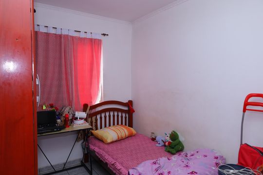 Quarto 1 de apartamento à venda com 2 quartos, 48m² em Conjunto Residencial José Bonifácio, São Paulo