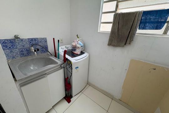 Cozinha e Área de Serviço de apartamento para alugar com 2 quartos, 45m² em Camargos, Belo Horizonte