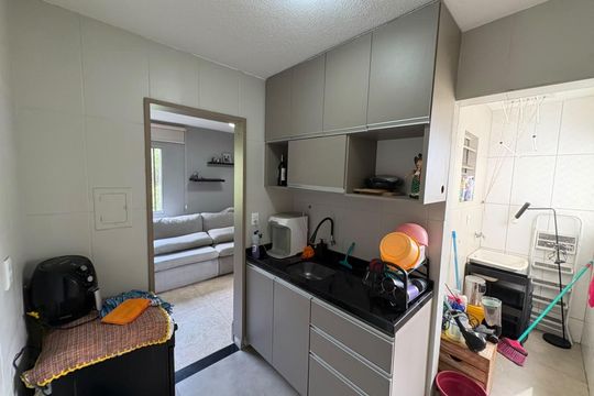 Cozinha e Área de Serviço de apartamento para alugar com 2 quartos, 45m² em Betania, Contagem