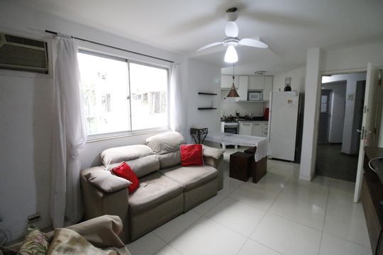 Sala de apartamento à venda com 2 quartos, 48m² em Jacarepaguá, Rio de Janeiro