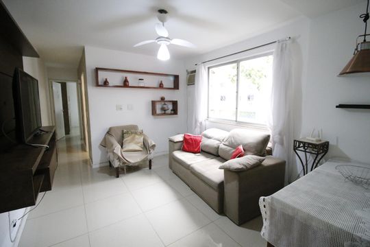 Sala de apartamento à venda com 2 quartos, 48m² em Jacarepaguá, Rio de Janeiro