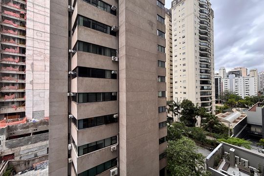 Vista de kitnet/studio para alugar com 1 quarto, 36m² em Indianópolis, São Paulo