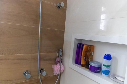 Banheiro da Suíte de apartamento à venda com 2 quartos, 78m² em Centro, Niterói