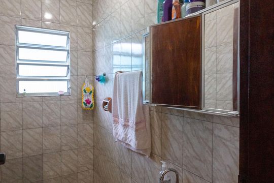 Banheiro de casa para alugar com 3 quartos, 300m² em Jardim Brasil, Guarulhos