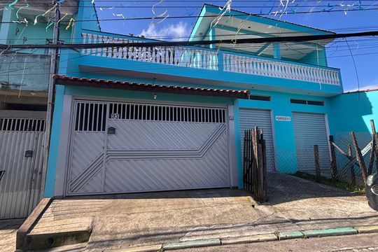 Fachada de casa para alugar com 3 quartos, 300m² em Jardim Brasil, Guarulhos