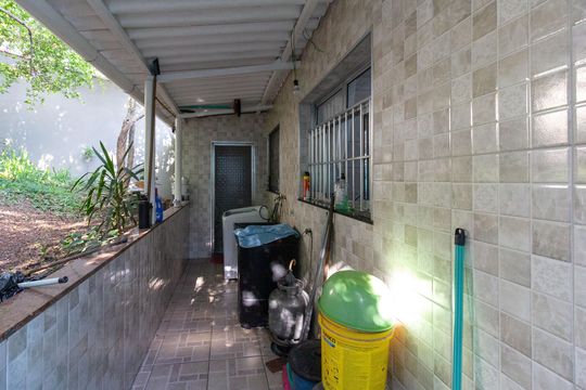 Área de Serviço de casa para alugar com 3 quartos, 300m² em Jardim Brasil, Guarulhos