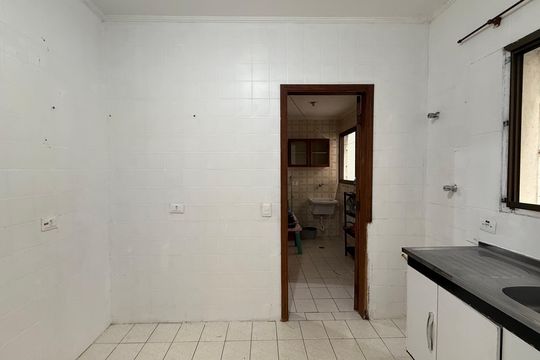 Cozinha de apartamento para alugar com 3 quartos, 90m² em Jardim Guaiuba, Guarujá