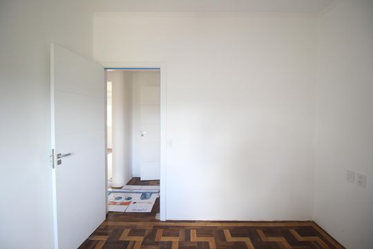 Quarto 2 de casa para alugar com 2 quartos, 70m² em Passo D’areia, Porto Alegre