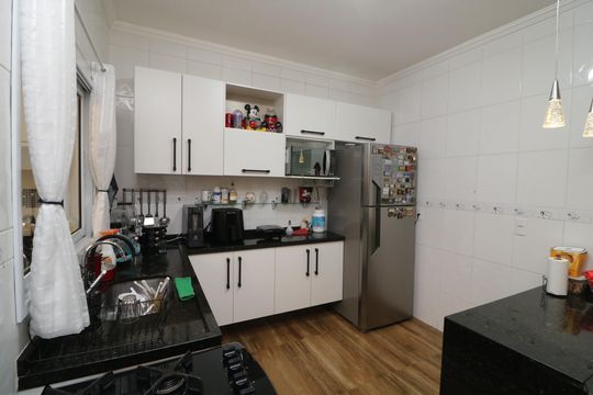 Cozinha de casa à venda com 3 quartos, 110m² em Vila Ivone, São Paulo