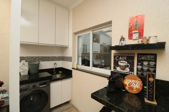 Área de Serviço de casa à venda com 3 quartos, 110m² em Vila Ivone, São Paulo