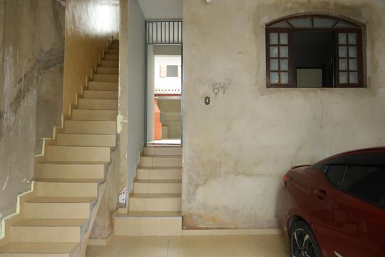 Fachada interna de casa para alugar com 2 quartos, 80m² em Vila Cosmopolita, São Paulo