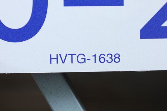 Placa GRANDE instalada no portão do imóvel, dia 26.10.2026 - Código da placa: HVTG-1638 de casa para alugar com 2 quartos, 80m² em Vila Cosmopolita, São Paulo