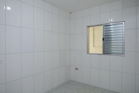 Quarto 2 de casa para alugar com 2 quartos, 80m² em Vila Cosmopolita, São Paulo