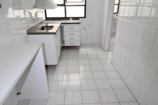 Cozinha de apartamento para alugar com 3 quartos, 93m² em Parque Residencial Aquarius, São José dos Campos