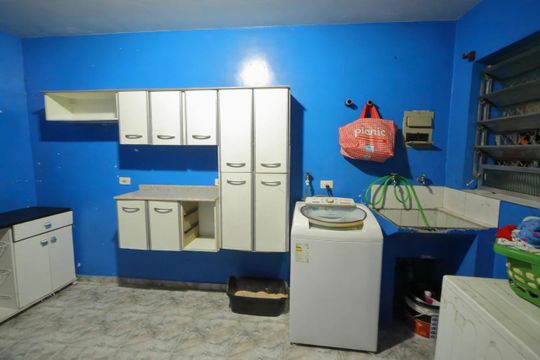 Área de Serviço de casa à venda com 4 quartos, 196m² em Paulicéia, São Bernardo do Campo