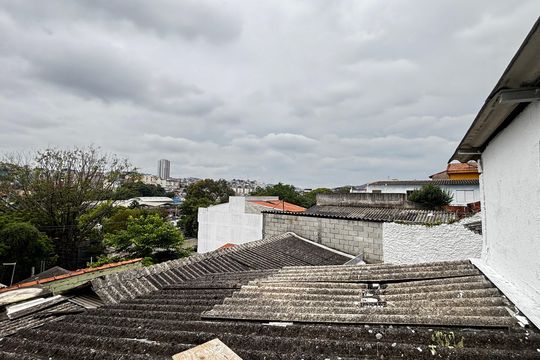 Sala Vista de casa para alugar com 2 quartos, 70m² em Vila Vitória, Santo André