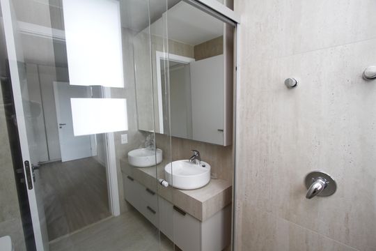 Banheiro da Suíte 1 de apartamento para alugar com 3 quartos, 115m² em Savassi, Belo Horizonte