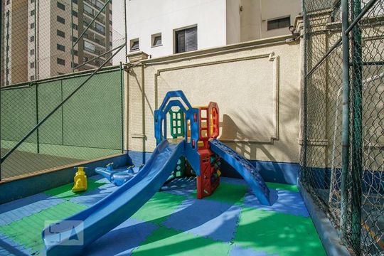 Playground de apartamento para alugar com 3 quartos, 192m² em Pompeia, São Paulo