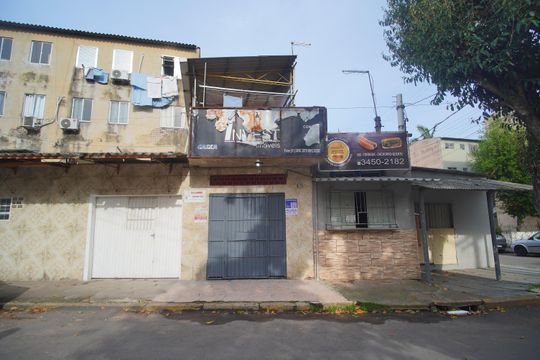 Fachada de casa para alugar com 1 quarto, 42m² em Cohab, Sapucaia do Sul