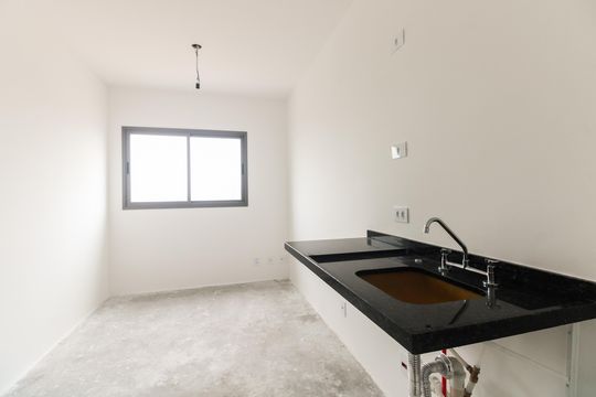 Cozinha  de kitnet/studio para alugar com 1 quarto, 28m² em Vila Aricanduva, São Paulo