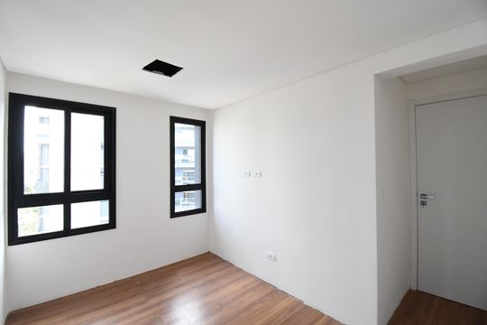Suíte de apartamento para alugar com 2 quartos, 52m² em Alto da Xv, Curitiba