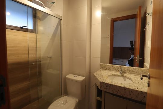 Banheiro de kitnet/studio para alugar com 1 quarto, 22m² em Caminho das Árvores, Salvador