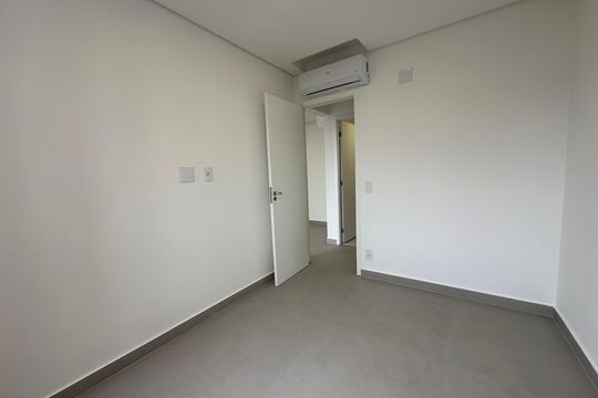 Quarto de apartamento à venda com 2 quartos, 56m² em Nova Aldeinha, Barueri
