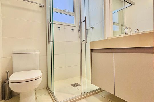Banheiro da Suíte 1 de apartamento para alugar com 3 quartos, 172m² em Centro Empresarial Tamboré, Santana de Parnaíba