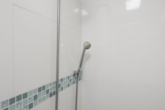 Banheiro de apartamento para alugar com 2 quartos, 50m² em Vila Gustavo, São Paulo