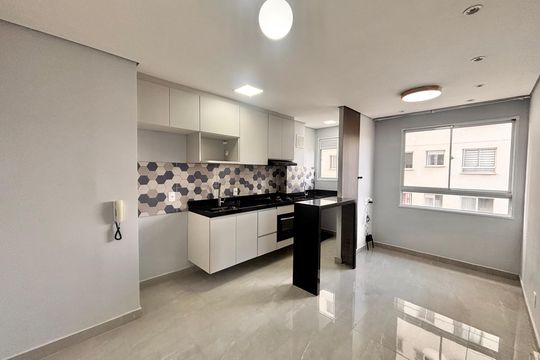 Apartamento para alugar com 1 quarto, 28m² em Chacara Santa Lucia, Carapicuíba