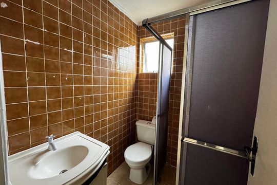 Banheiro de apartamento à venda com 2 quartos, 60m² em Centro, Osasco