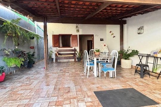 Casa para alugar com 4 quartos, 150m² em São Benedito, Belo Horizonte