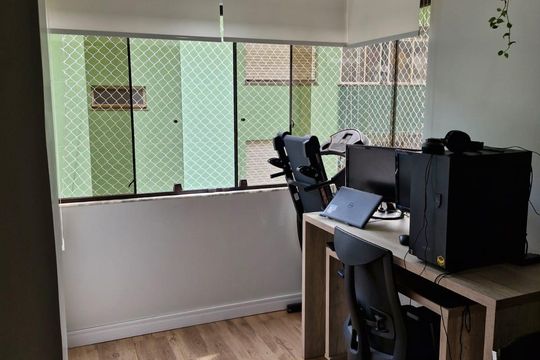 Sala de apartamento à venda com 2 quartos, 68m² em Santo Antônio, Porto Alegre