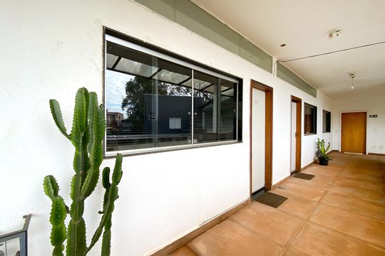 Entrada de kitnet/studio para alugar com 1 quarto, 32m² em Vale do Sol, Nova Lima
