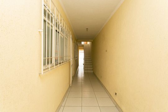 Corredor / Entrada  de casa para alugar com 2 quartos, 98m² em Jardim das Camelias, São Paulo
