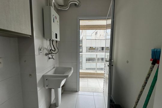 Área de Serviço de apartamento para alugar com 2 quartos, 44m² em Vila Pouso Alegre, Barueri