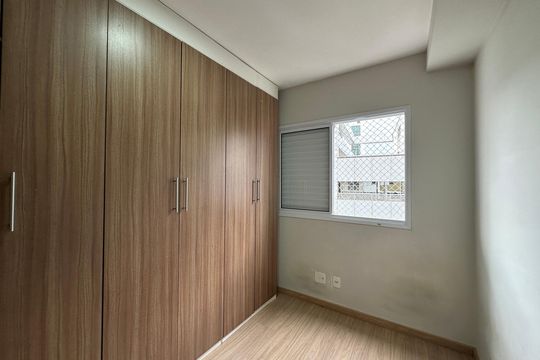 Quarto de apartamento para alugar com 2 quartos, 44m² em Vila Pouso Alegre, Barueri