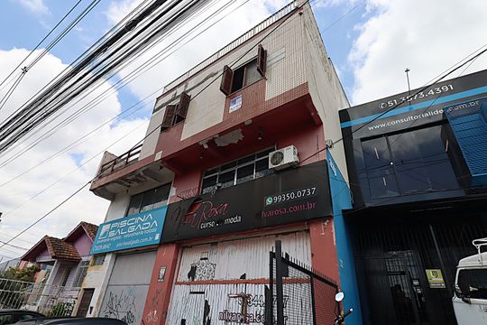 Fachada do Prédio de apartamento para alugar com 2 quartos, 120m² em Jardim Itu, Porto Alegre