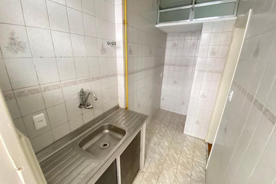 Cozinha de apartamento para alugar com 1 quarto, 50m² em Higienópolis, Rio de Janeiro