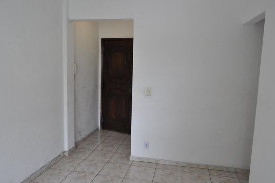 Sala de apartamento para alugar com 3 quartos, 54m² em Pilares, Rio de Janeiro