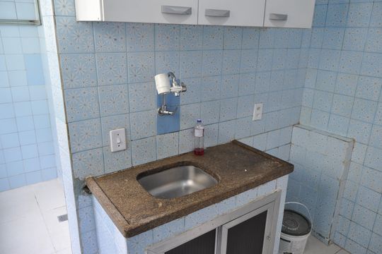 Cozinha de apartamento para alugar com 3 quartos, 54m² em Pilares, Rio de Janeiro