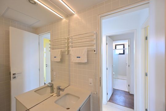 Banheiro Social de apartamento para alugar com 2 quartos, 62m² em Vila Monte Alegre, São Paulo